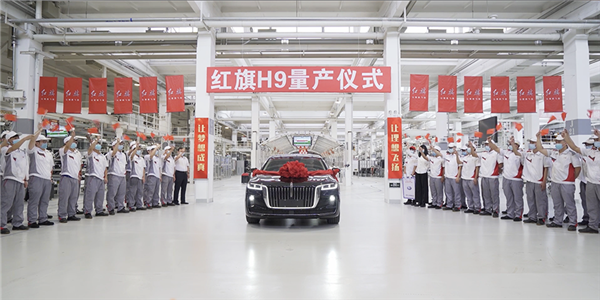 DCT400變速箱裝配線交付中國一汽，新松助力“國車”紅旗邁向新高度